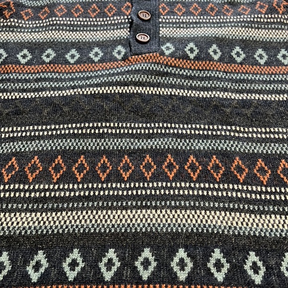 Sherpa Adventure Gear Pullover Mens Large for Sale. Used Like New Firm Price. - Picture 3 of 16